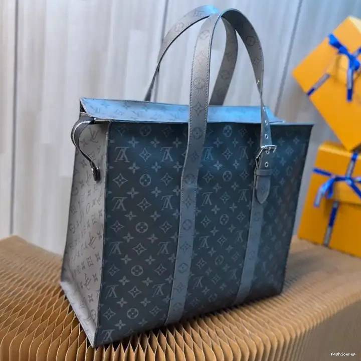 Fashionrep LV Bag 2210DJ0008 0822